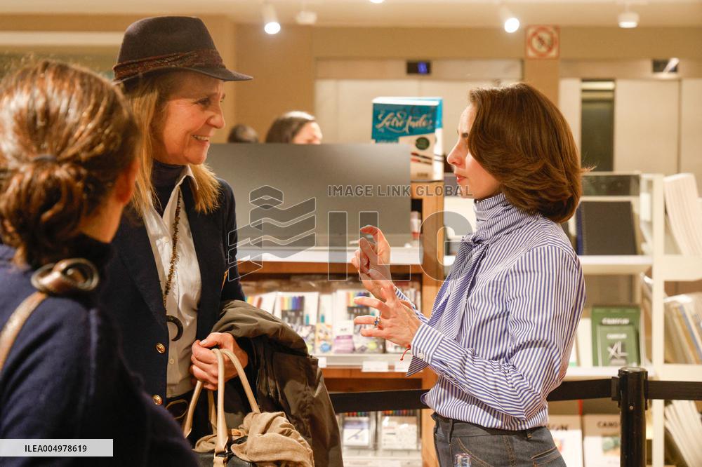 Infanta Elena Supports Her Father's Memoirs - Madrid