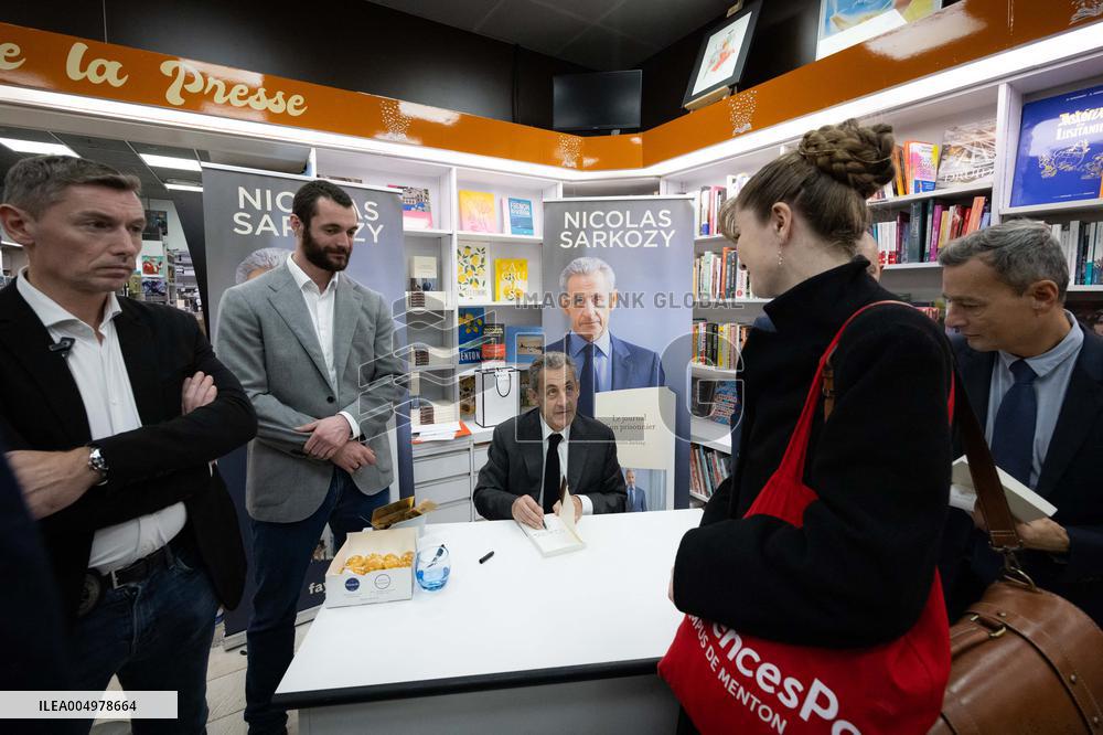 Nicolas Sarkozy At Public Book Signing Event - Menton