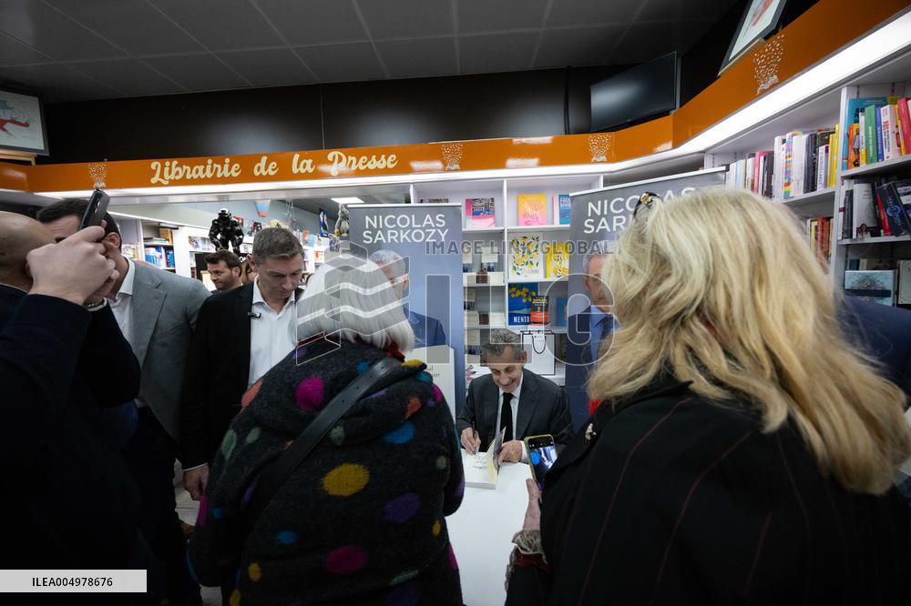 Nicolas Sarkozy At Public Book Signing Event - Menton