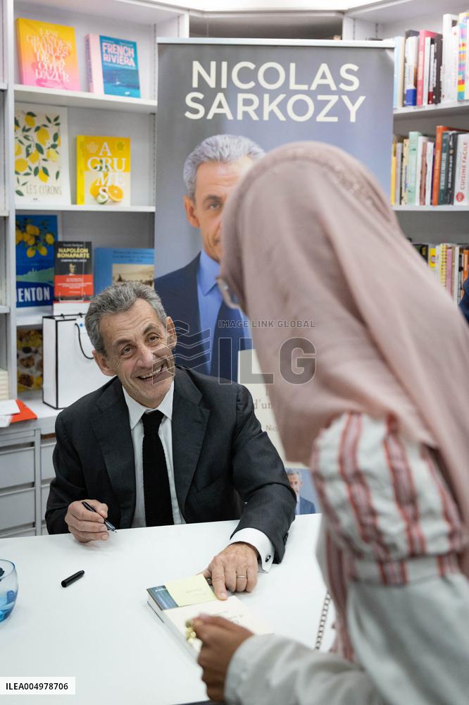 Nicolas Sarkozy At Public Book Signing Event - Menton