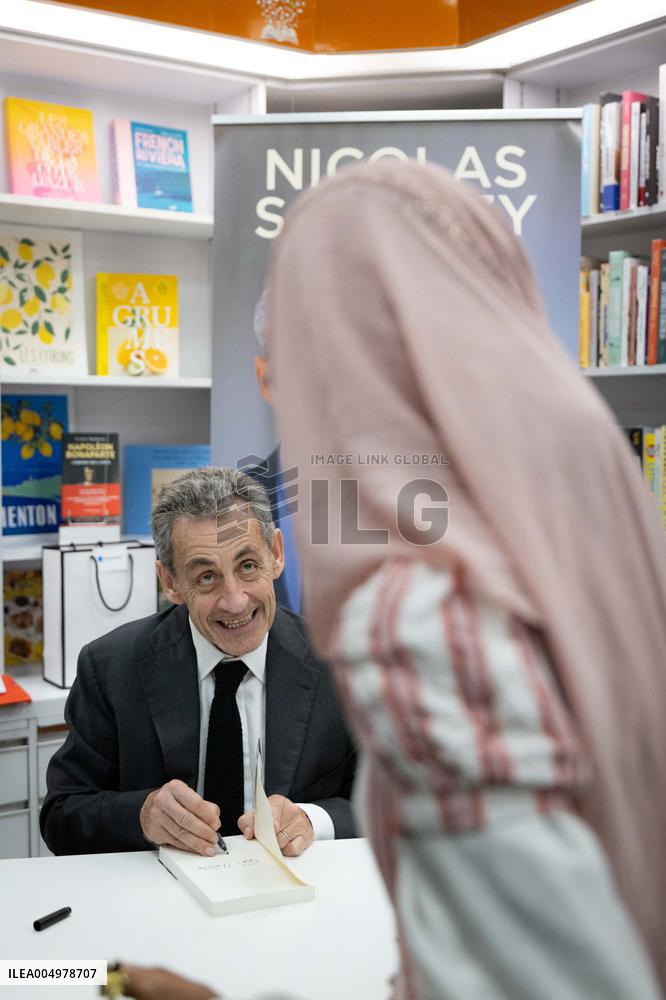 Nicolas Sarkozy At Public Book Signing Event - Menton