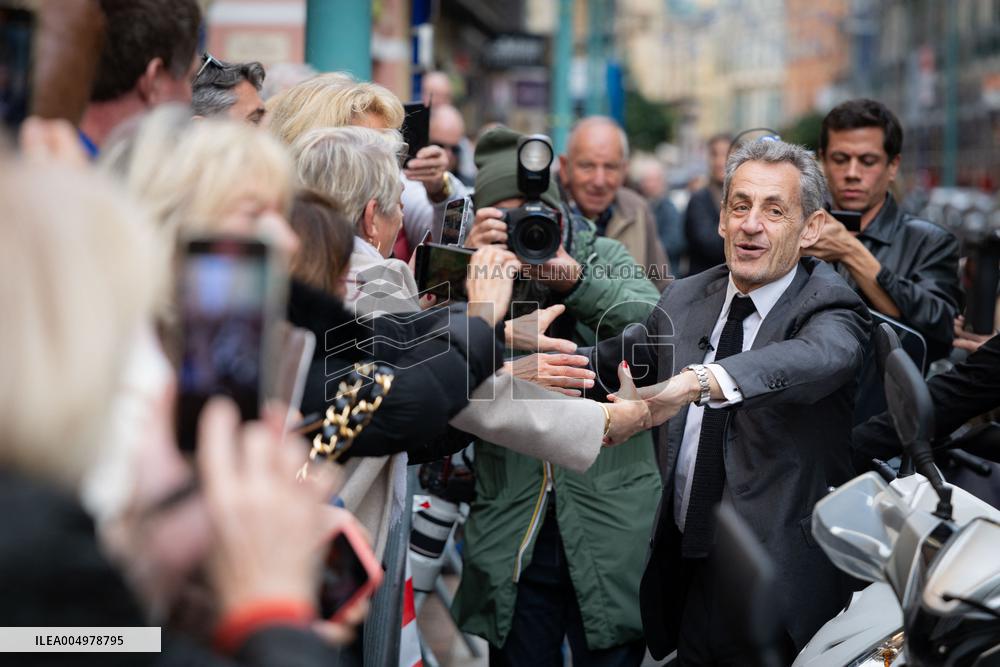 Nicolas Sarkozy And His Son On His Way To Book Signing - Menton