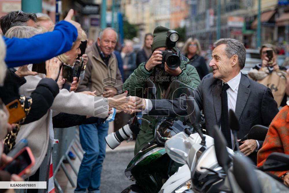 Nicolas Sarkozy And His Son On His Way To Book Signing - Menton