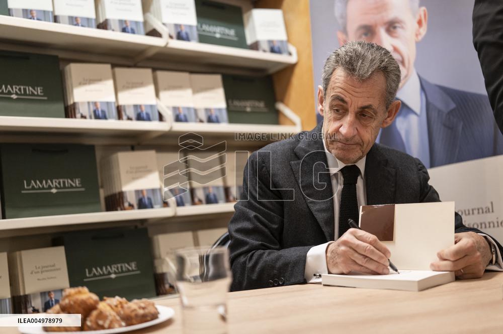 Nicolas Sarkozy At Book Signing Event - Paris