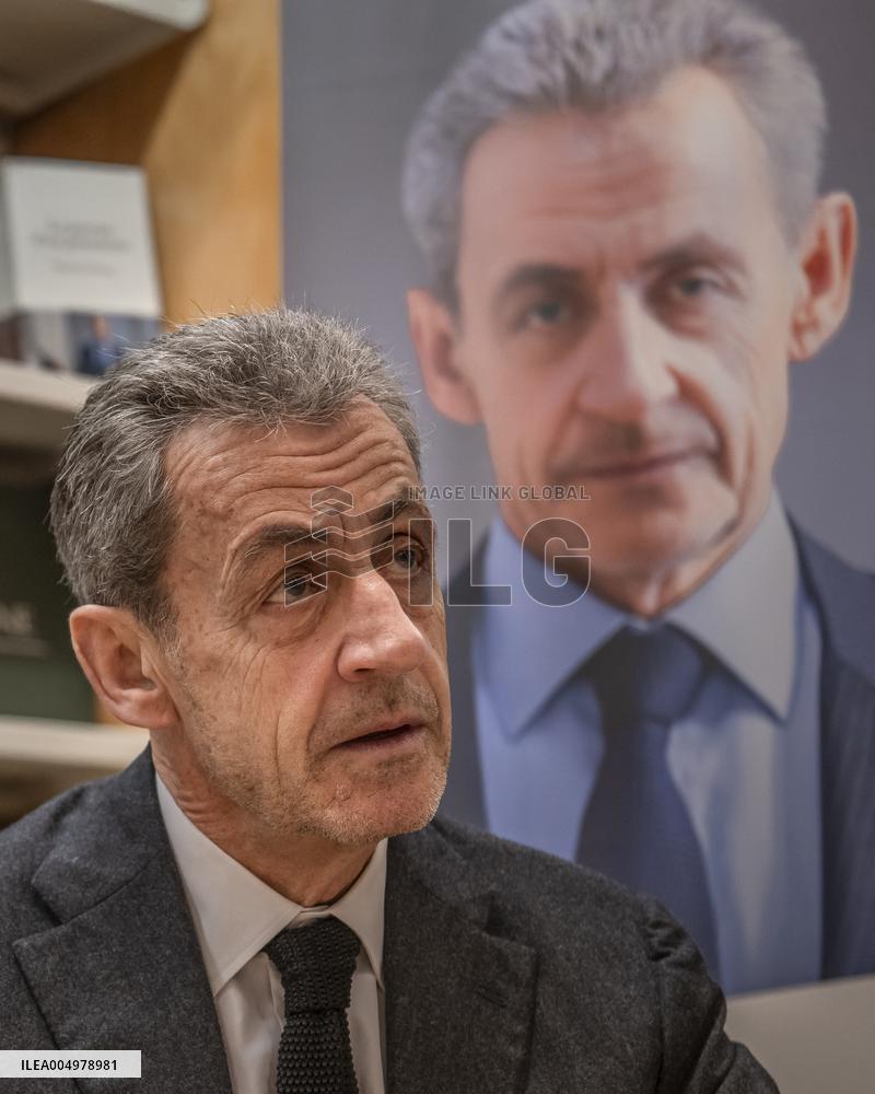 Nicolas Sarkozy At Book Signing Event - Paris