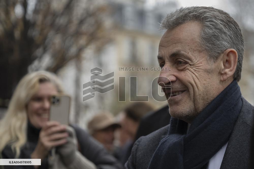 Nicolas Sarkozy At Book Signing Event - Paris