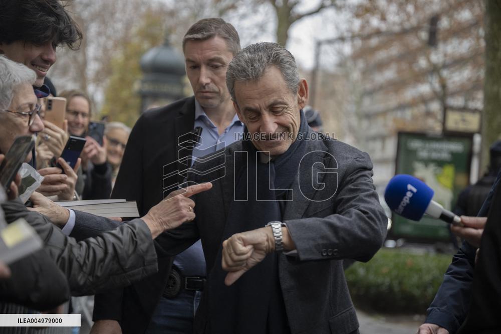 Nicolas Sarkozy At Book Signing Event - Paris