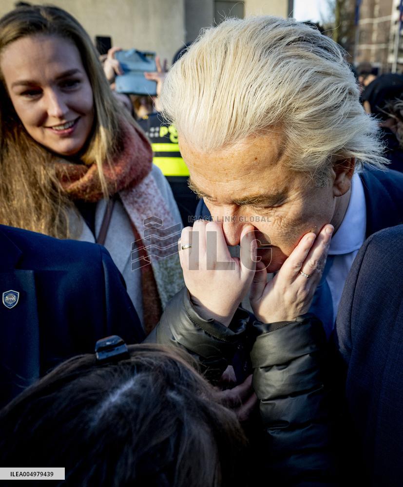 Geert Wilders Starts Tour Of Asylum Center - Papendrecht