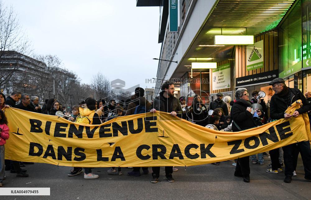 Rosa Parks Neighbourhood Fights Against The Crack Addicts - France