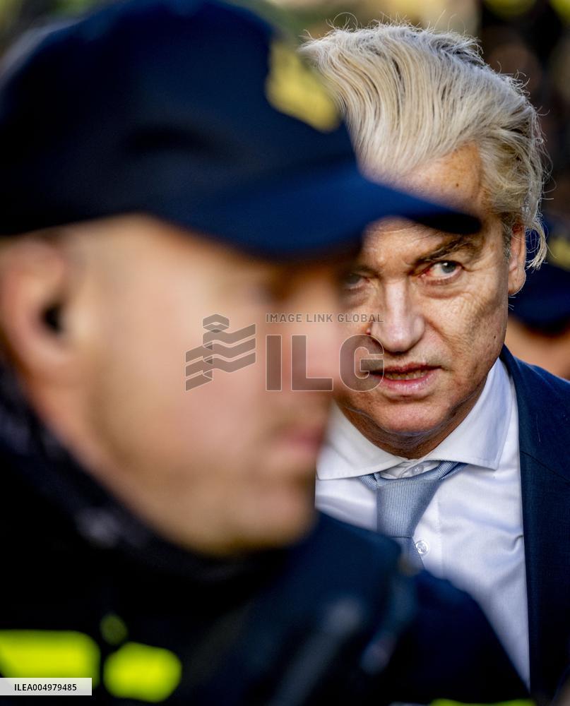 Geert Wilders Starts Tour Of Asylum Center - Papendrecht