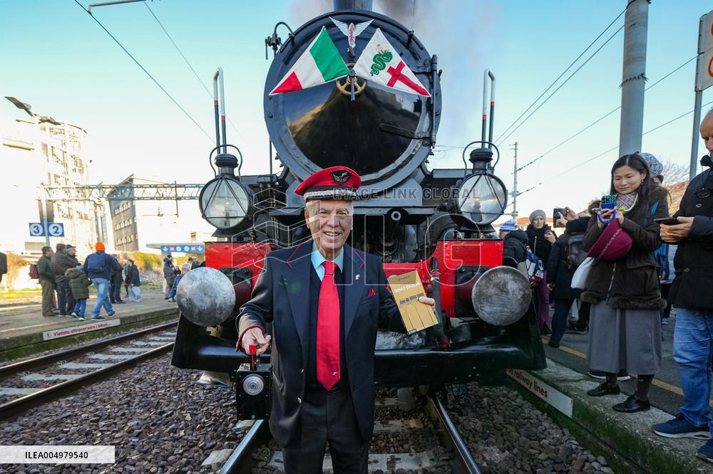 Last Farewell To Milan Steam Train - Italy