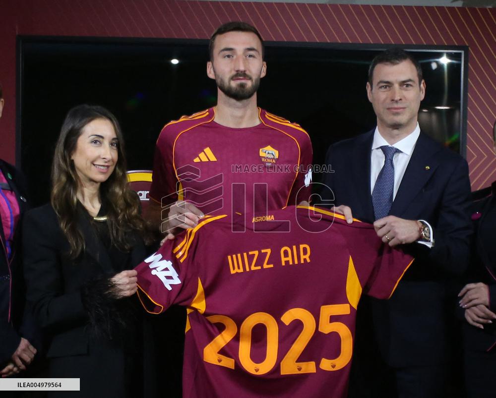 CALCIO - Altro - Presentation of the new sponsor of AS Roma