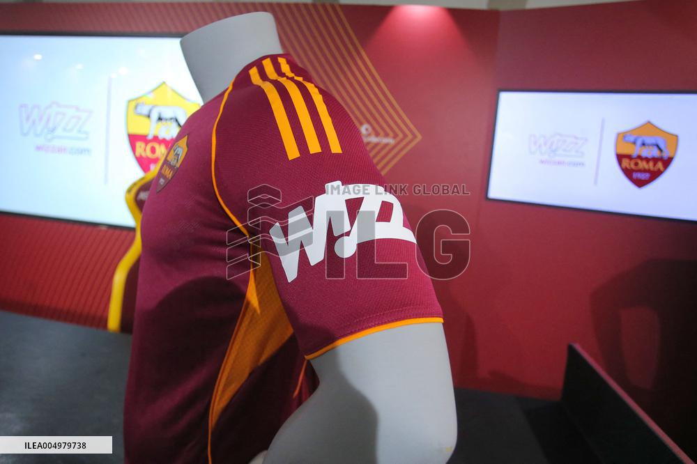CALCIO - Altro - Presentation of the new sponsor of AS Roma
