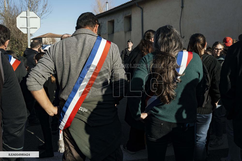 Farmers Protest Against Government's Health Policy on CND - France