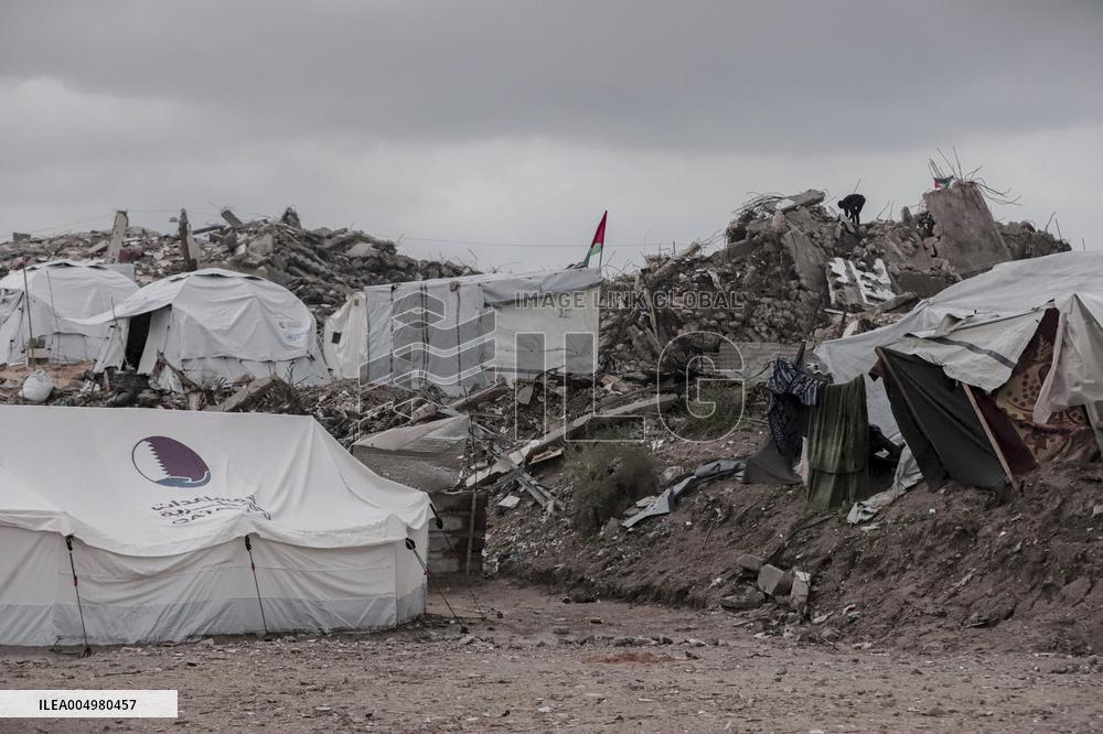 Heavy Rain Hits Gaza Camps - Palestine