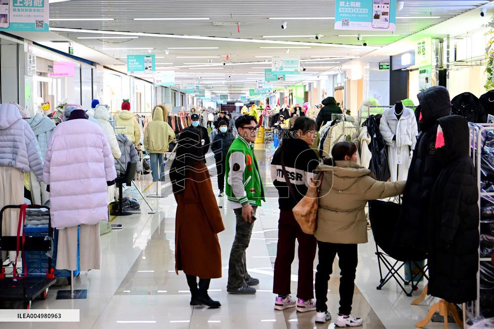 Largest Single Category Down Jacket Professional Market in China