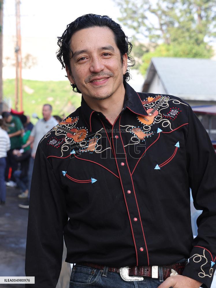 44th Annual Miracle on 1st Street Christmas Toy Giveaway - LA