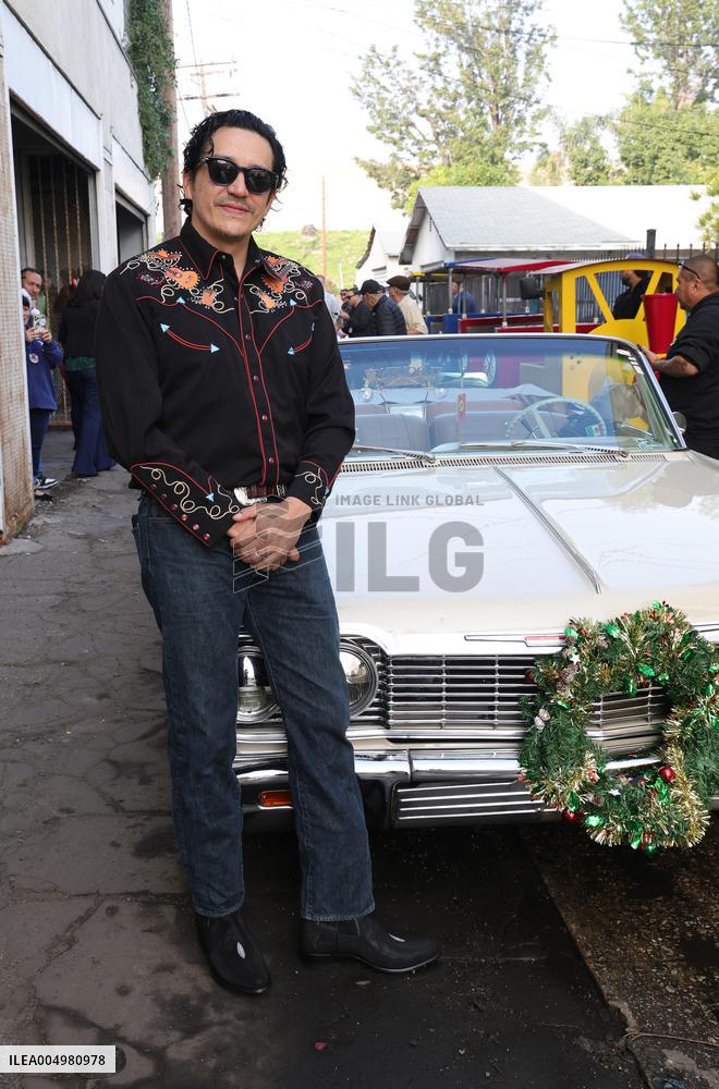 44th Annual Miracle on 1st Street Christmas Toy Giveaway - LA