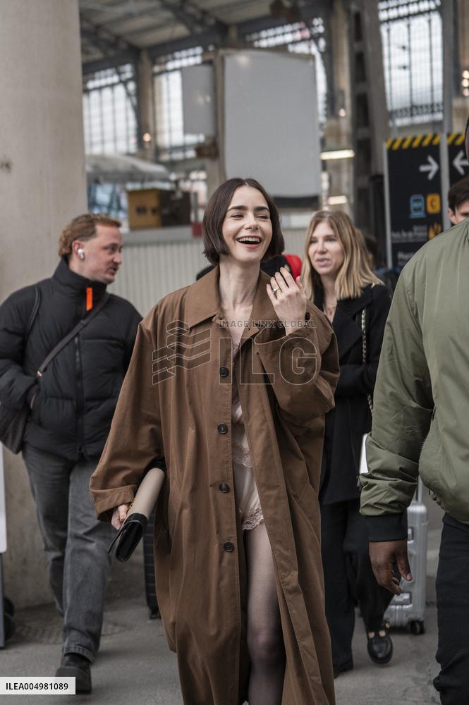 Emily in Paris cast - Paris