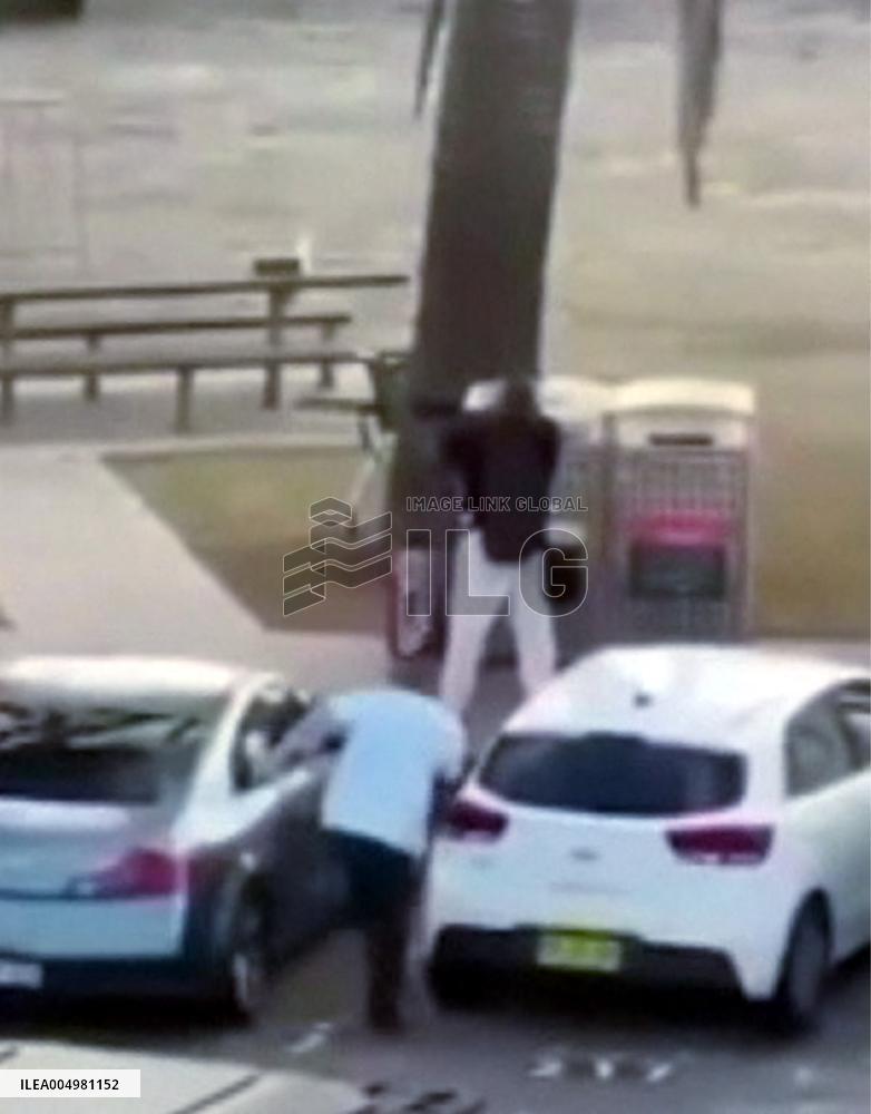 Citizen Hero Disarms Attacker During Bondi Beach Shooting - Sydney