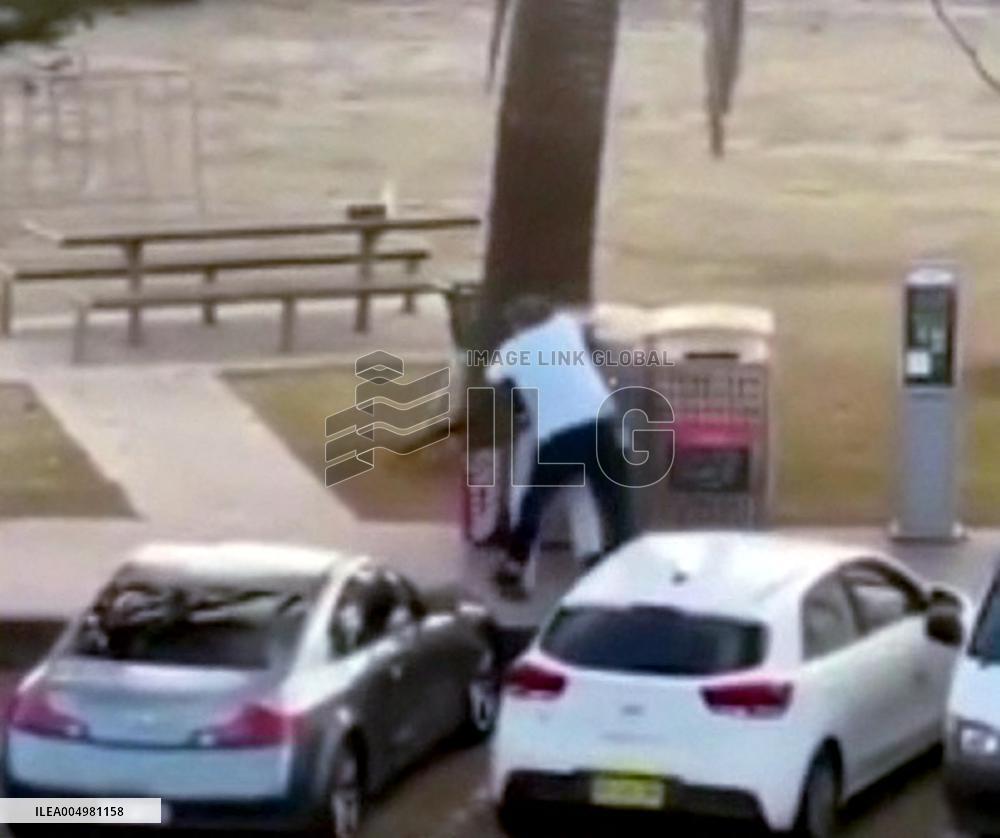 Citizen Hero Disarms Attacker During Bondi Beach Shooting - Sydney