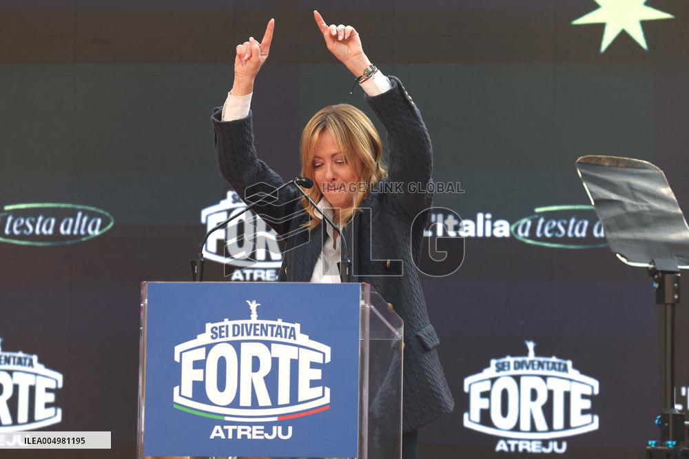 Giorgia Meloni And Daughter At Last Day of Atreyu 2025 - Rome