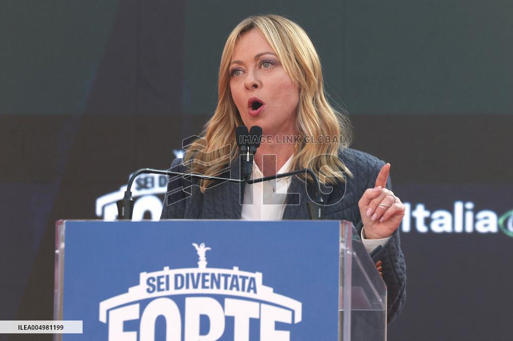 Giorgia Meloni And Daughter At Last Day of Atreyu 2025 - Rome