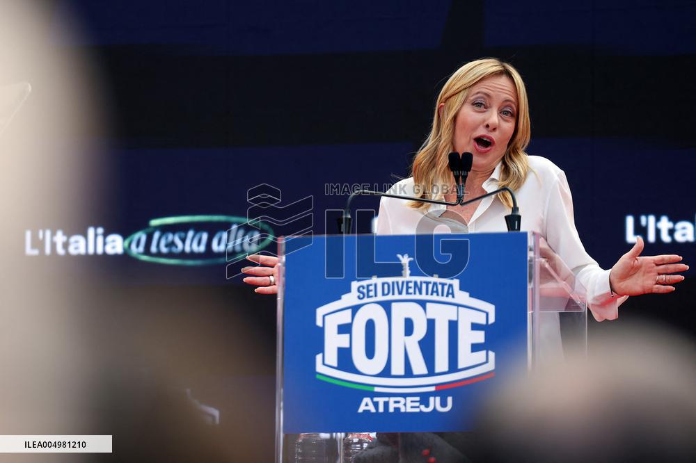 Giorgia Meloni And Daughter At Last Day of Atreyu 2025 - Rome