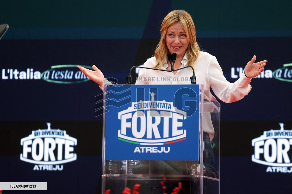 Giorgia Meloni And Daughter At Last Day of Atreyu 2025 - Rome