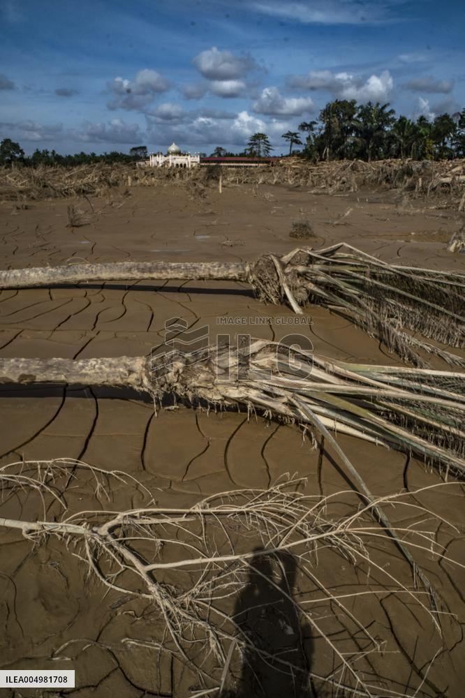 The Asia Pacific Senyar Tropical Cyclone Disaster Aftermath - Indonesia
