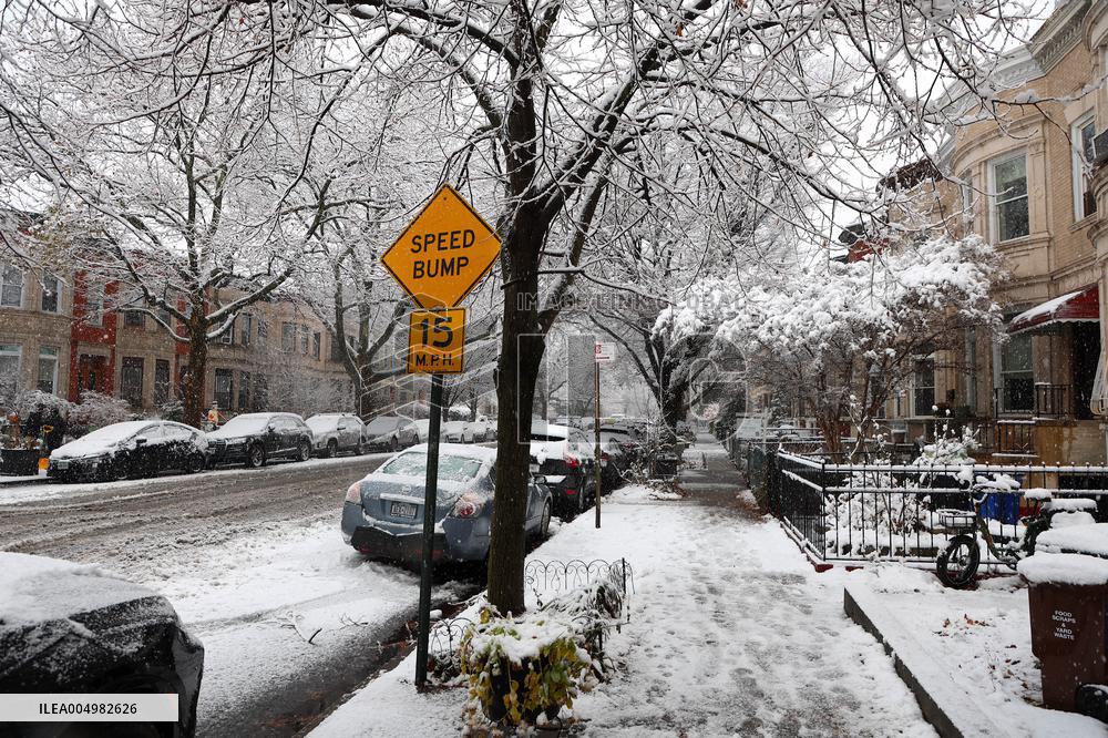Snow During Winter Storm - NYC