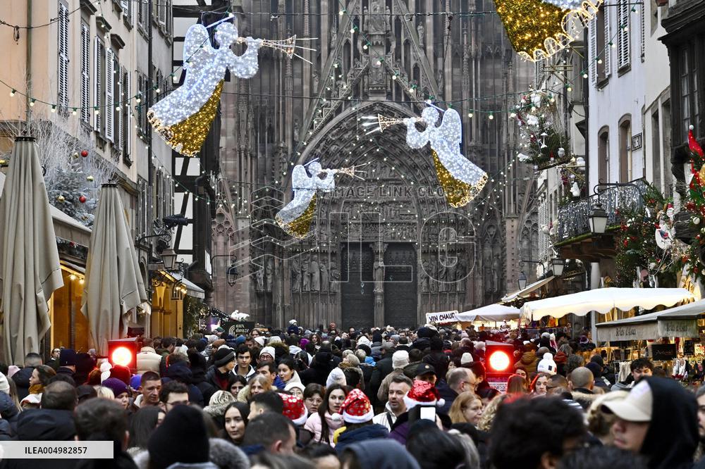 Christmas Market Security - Strasbourg