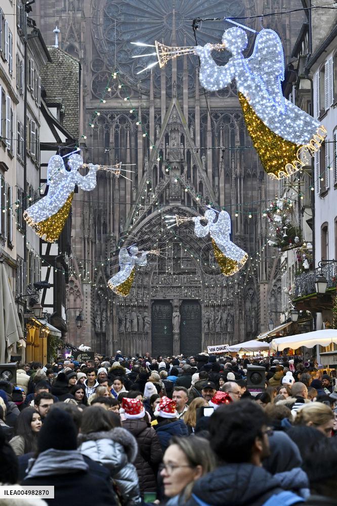 Christmas Market Security - Strasbourg