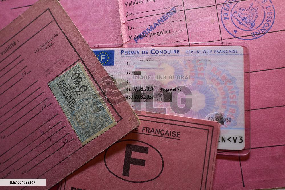 French Driving License Evolution Illustration - France
