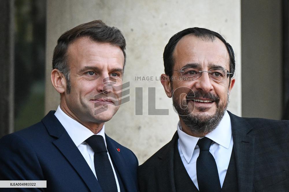 Emmanuel Macron welcomes Nikos Christodoulides at the Elysee FA