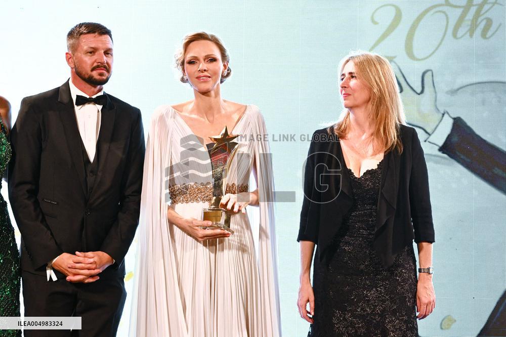 NO TABLOIDS - Christmas Ball In Monaco