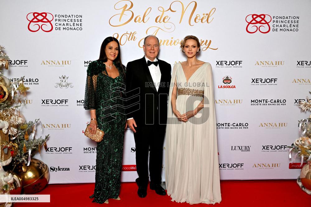 NO TABLOIDS - Christmas Ball In Monaco