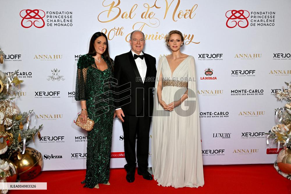 NO TABLOIDS - Christmas Ball In Monaco
