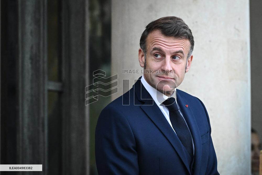 Emmanuel Macron welcomes Nikos Christodoulides at the Elysee FA