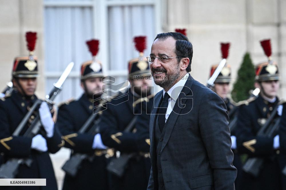 Emmanuel Macron welcomes Nikos Christodoulides at the Elysee FA