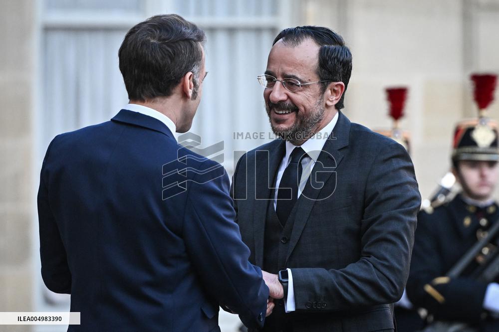 Emmanuel Macron welcomes Nikos Christodoulides at the Elysee FA