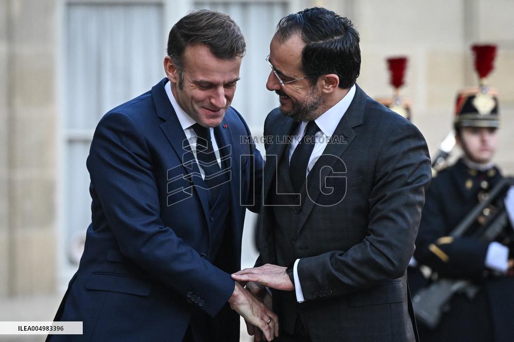 Emmanuel Macron welcomes Nikos Christodoulides at the Elysee FA