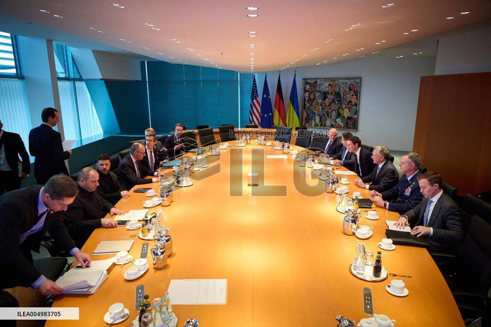 Meeting Between Zelensky and US Envoy in Berlin - Germany