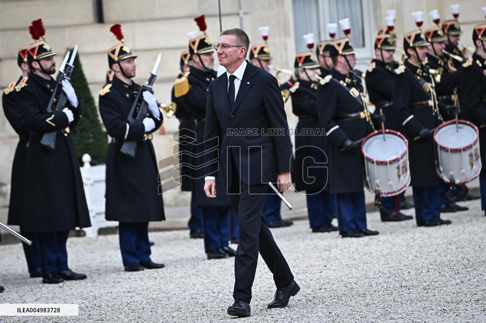 Emmanuel Macron welcomes Edgars Rinkevics at the Elysee FA