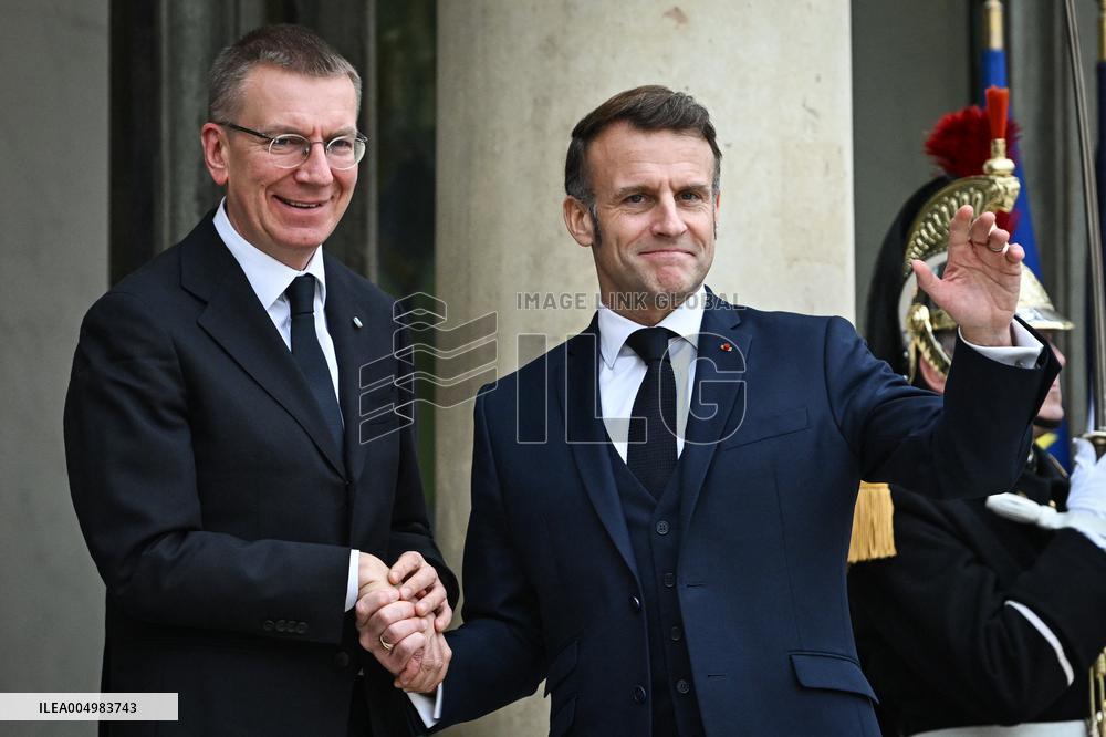 Emmanuel Macron welcomes Edgars Rinkevics at the Elysee FA