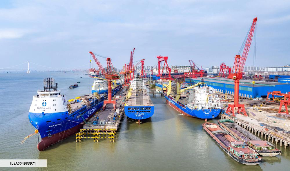 Illustration - Economy Growth - China