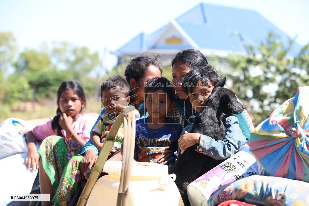 Border Conflict With Thailand Evacuees - Cambodia