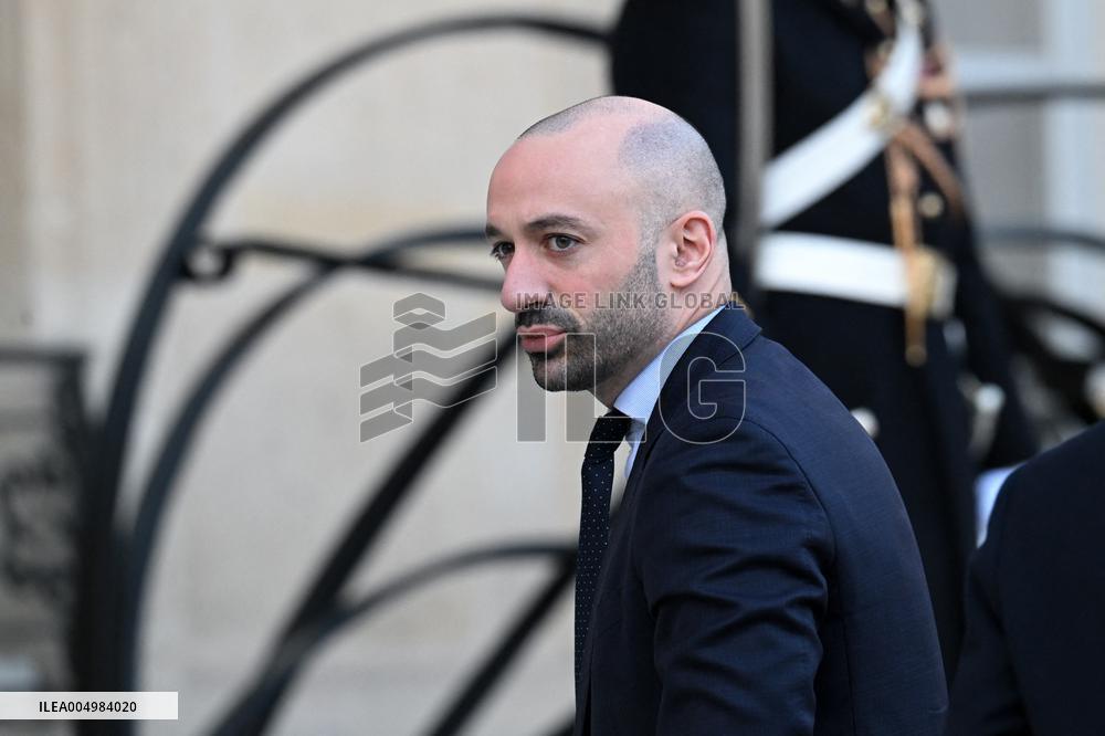 Emmanuel Macron welcomes Nikos Christodoulides at the Elysee