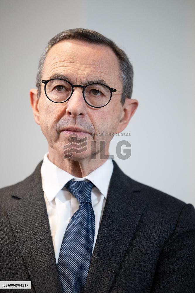 Les Republicains No to Mercosur Press Conference - Paris