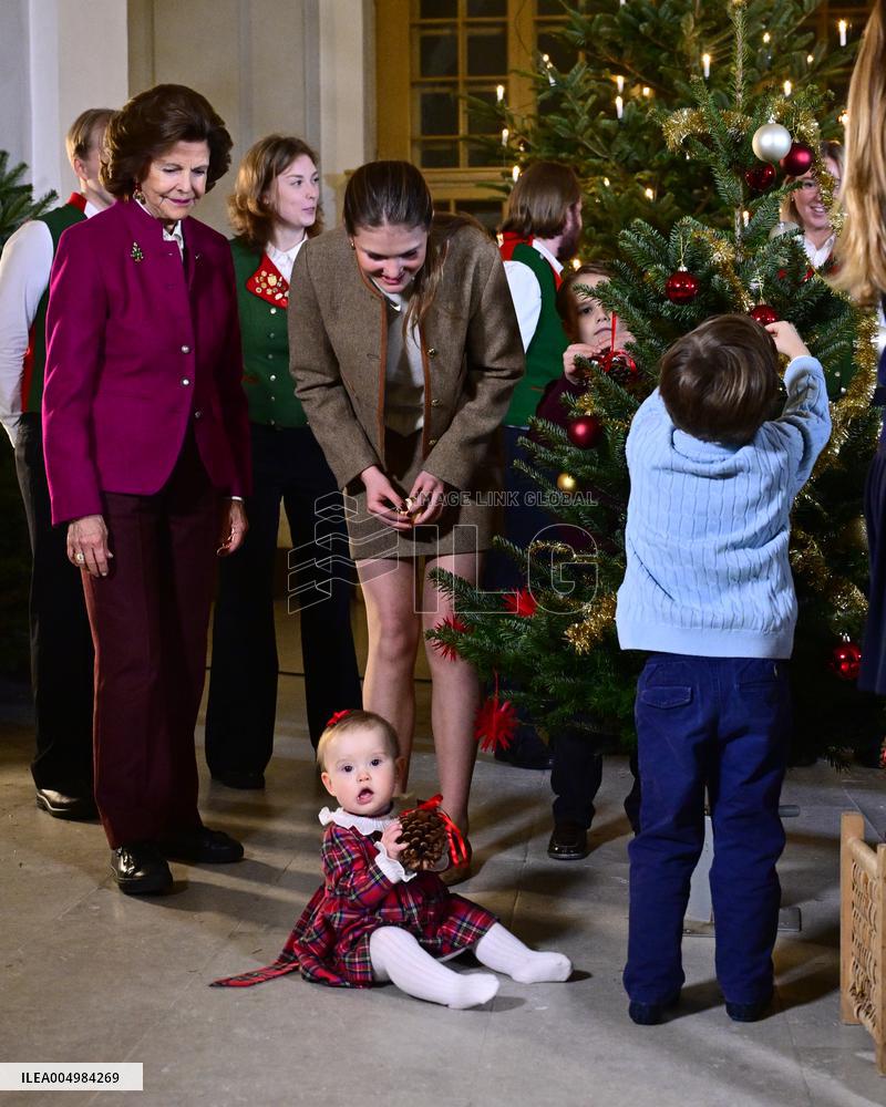 SWEDEN ROYAL PALACE CHRISTMAS TREE